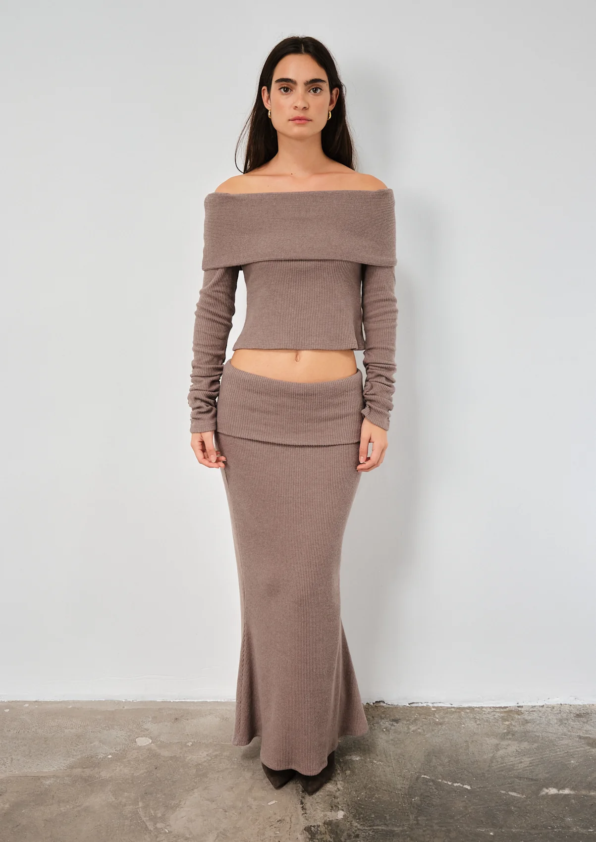 Caricia Taupe Top - Image 11