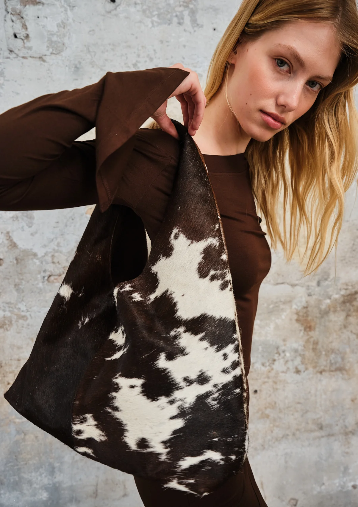 Luna Bag Cowhide Chocolat - Image 8