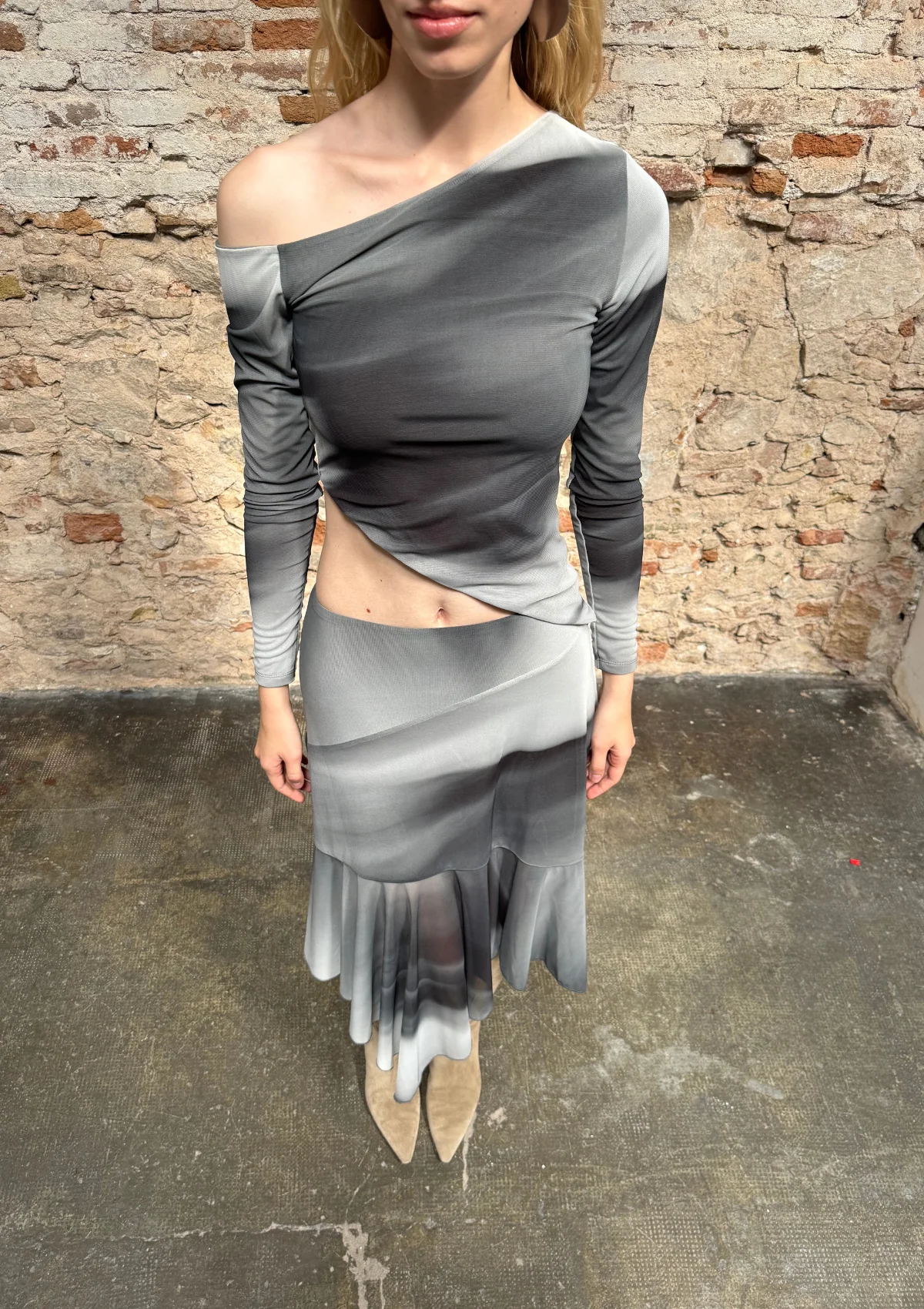 Mirada Gris Skirt - Image 5