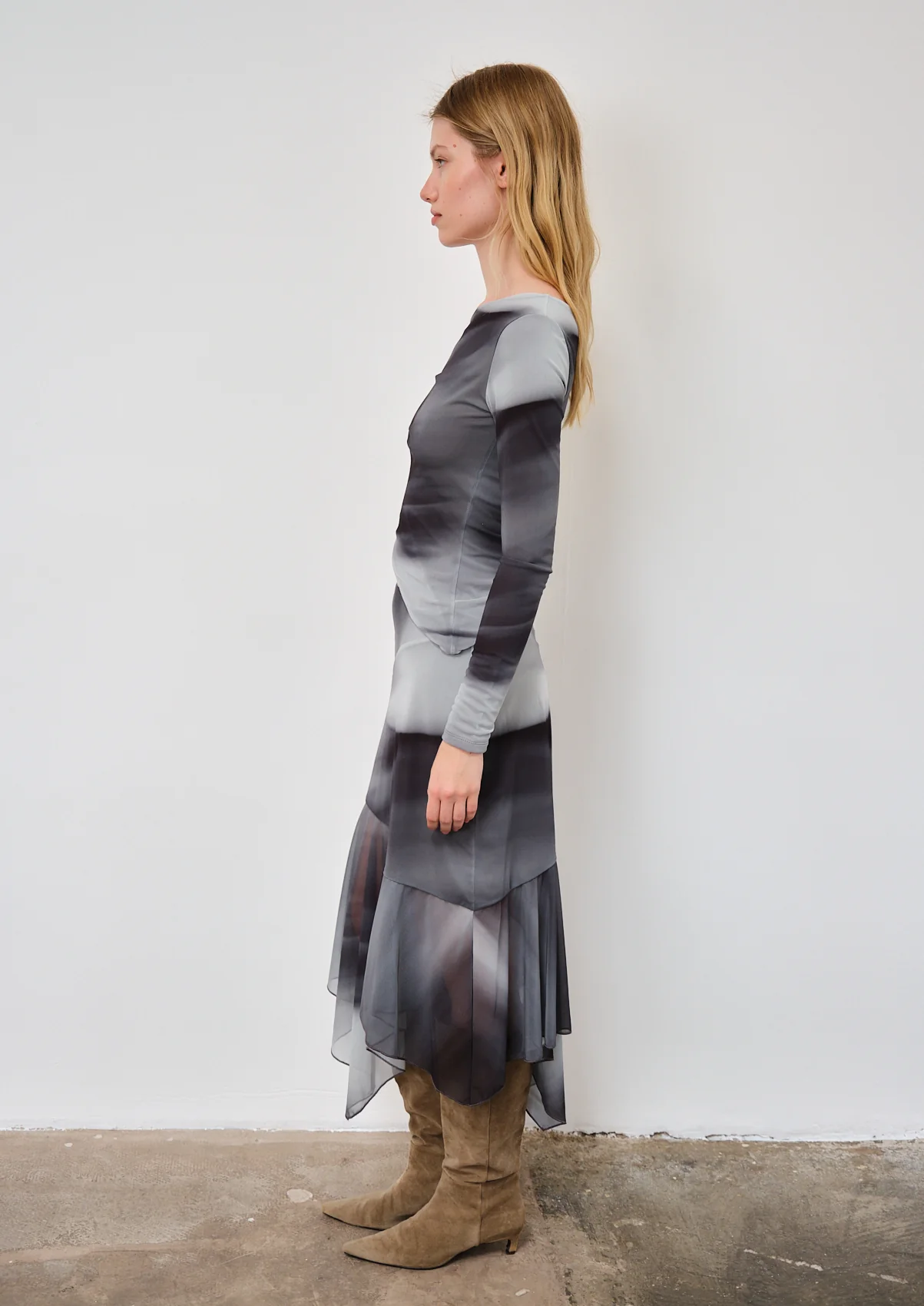 Mirada Gris Skirt - Image 9
